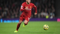 Terbaru, ada Alex Oxlade-Chamberlain. Dia dibeli Liverpool dari Arsenal di tahun 2017. Kini, dirinya merayakan kesuksesan meraih juara Liga Inggris bersama The Reds (Getty Images)