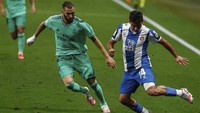 Kemenangan ini sudah cukup untuk membawa Madrid menggusur Barcelona dari singgasana klasemen. Los Blancos kini mengumpulkan 71 poin dari 32 pertandingan, unggul dua poin dari Barcelona di posisi kedua.