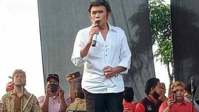 Gosip Terkini Selebriti Insertlive : Terpopuler: Kata Rhoma Irama soal Kasus Royalti vs Sara Wijayanto Tinggalkan Islam