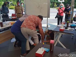 Risma Sujud ke IDI dan Menangis, Kenapa Seseorang Bisa Sangat Emosional? Risma Sujud ke IDI dan Menangis, Kenapa Seseorang Bisa Sangat Emosional?