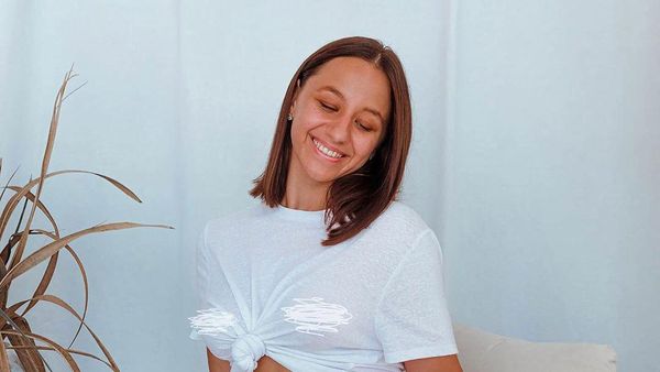 Foto: Mantan Pelayan Cantik yang Jadi Kontroversi karena Alih Profesi