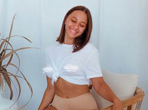 Foto: Mantan Pelayan Cantik yang Jadi Kontroversi karena Alih Profesi Foto: Mantan Pelayan Cantik yang Jadi Kontroversi karena Alih Profesi