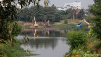 Antisipasi Banjir, Waduk Ria-rio Kembali Dikeruk