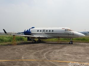 Runway di Bandara Halim Sempat Mengelupas, Penerbangan Kini Kembali Normal Runway di Bandara Halim Sempat Mengelupas, Penerbangan Kini Kembali Normal