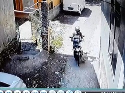Viral Video Aksi Bikers Coba Rampas HP Bocah di Garut