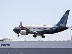 Masih Dikandangkan, Kapan Boeing 737 MAX Terbang Lagi?