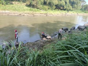 Duar..! Bom Ikan Meledak, Pergelangan Tangan Warga Blitar Ini Putus
