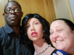 Kisah Pasangan yang Hampir Bercerai Kembali Akur Berkat Robot Seks