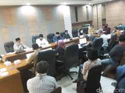 Ortu Siswa di Bandung Kembali Demo PPDB SMP Jalur Zonasi