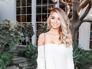 Cerita Model Cantik yang Operasi Otak dalam Keadaan Sadar Cerita Model Cantik yang Operasi Otak dalam Keadaan Sadar