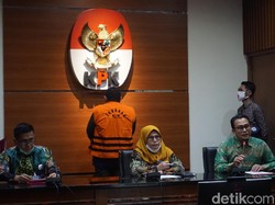 KPK Tahan Tersangka Kasus Korupsi RTH Bandung