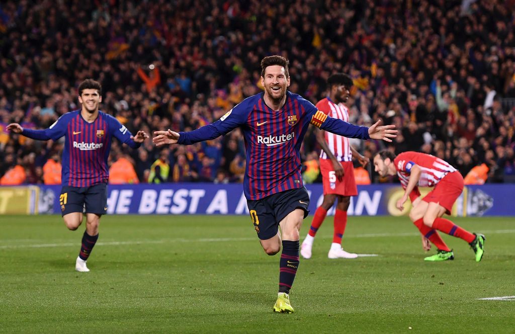 BARCELONA, SPAIN - APRIL 06:  Lionel Messi of Barcelona celebrates after scoring his team's second goal during the La Liga match between FC Barcelona and  Club Atletico de Madrid at Camp Nou on April 06, 2019 in Barcelona, Spain. (Photo by Alex Caparros/Getty Images)