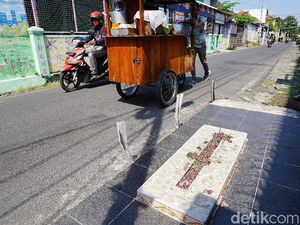 Warga Ungkap Tokoh yang Dimakamkan di Pinggir Jalan Kampung di Solo