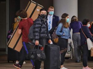 Mengapa Australia Masih Terima Kedatangan Luar Negeri Saat Pandemi Corona?