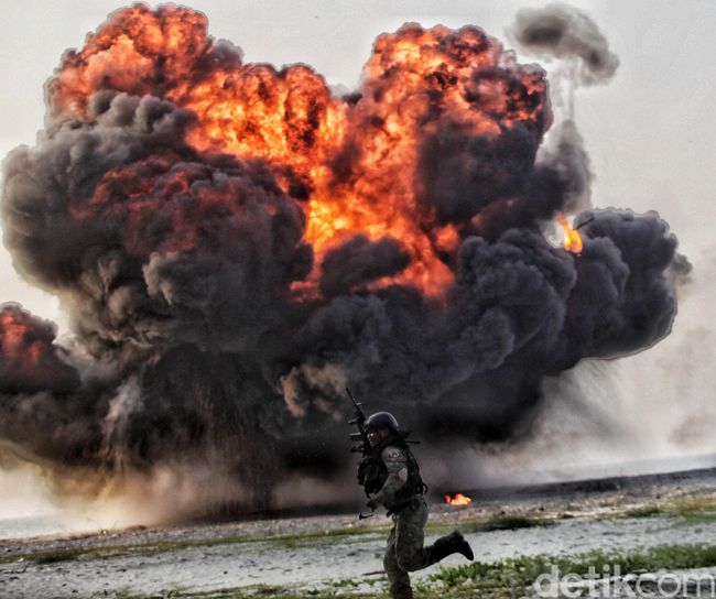 Mengintip Kemampuan Kopaska Bebaskan Sandera Mengintip Kemampuan Kopaska Bebaskan Sandera