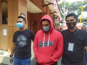 Ridho Ilahi Ditetapkan Sebagai Tersangka Kasus Narkoba Ridho Ilahi Ditetapkan Sebagai Tersangka Kasus Narkoba