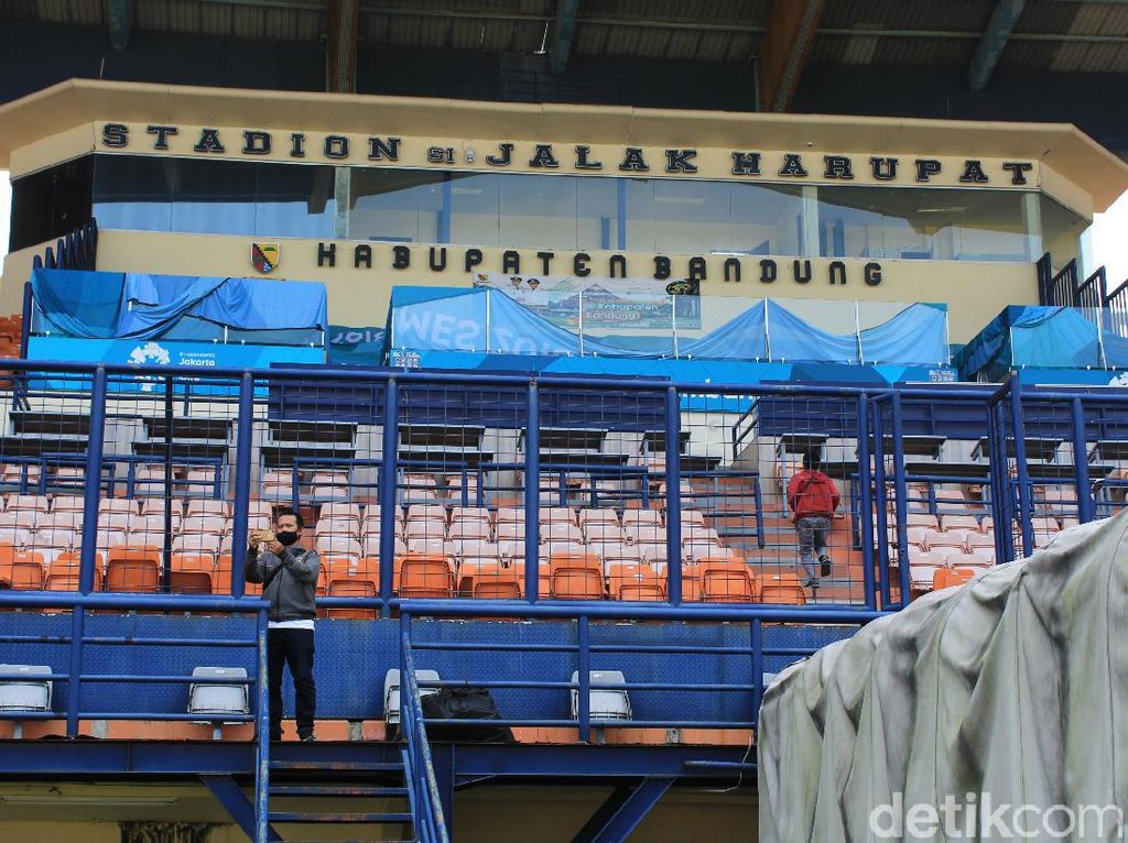 Polda Jabar Siap Amankan Laga Piala Menpora di Bandung Polda Jabar Siap Amankan Laga Piala Menpora di Bandung