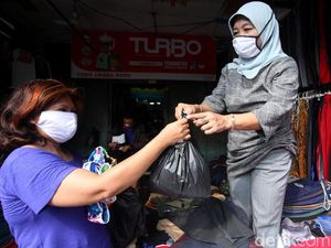 DKI Terapkan Kantong Belanja Ramah Lingkungan Mulai Hari Ini, Lo!