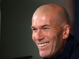 Zidane Akan Gantikan Pirlo di Juventus?