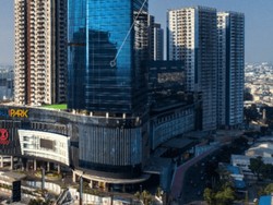 Pertama di Kota Medan, Perkantoran Hak Milik Strata Title, Akses Mal