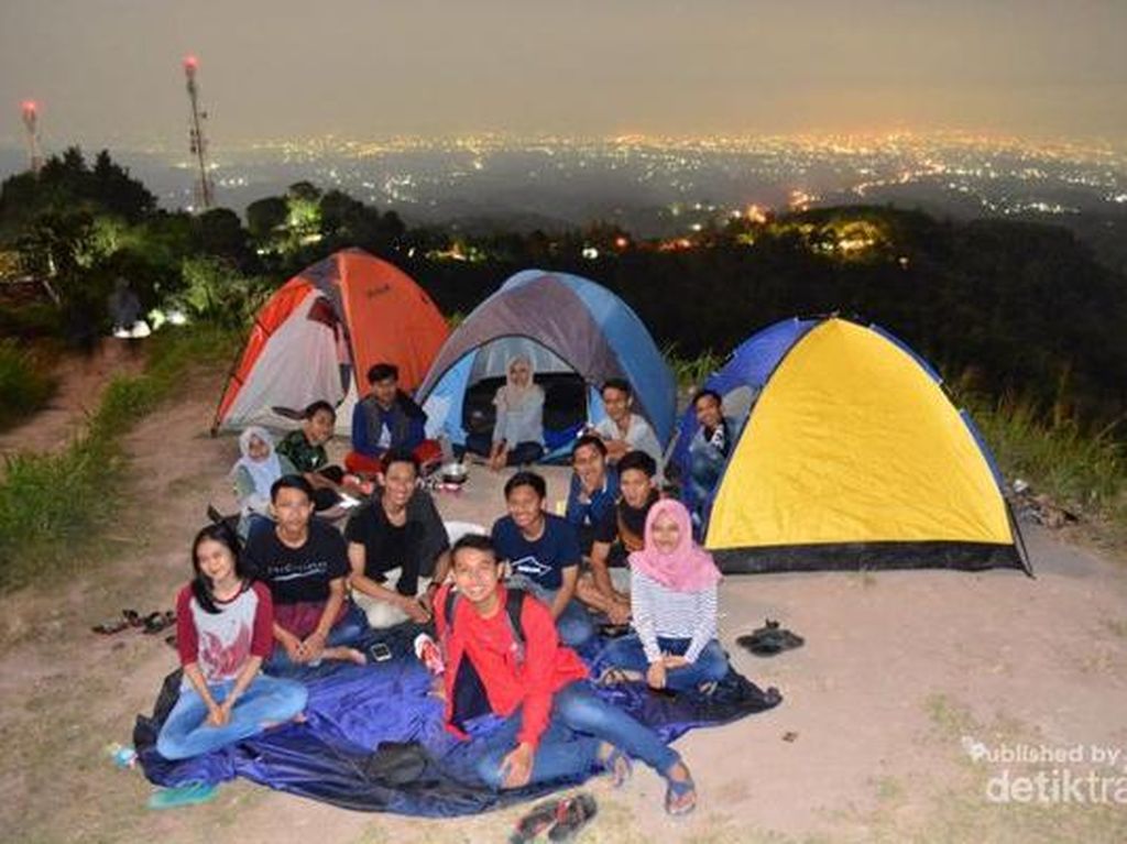 Kemping Murah Meriah dengan Pemandangan Indah di Kudus Kemping Murah Meriah dengan Pemandangan Indah di Kudus