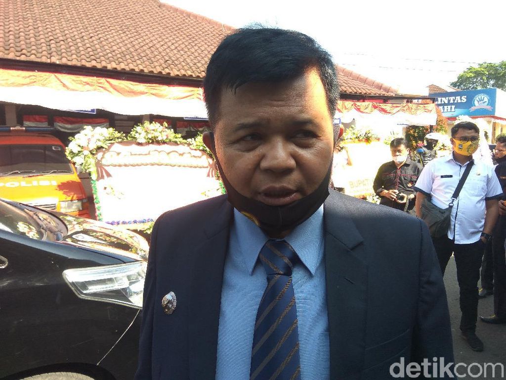 Ikut Arahan Ridwan Kamil, Bupati Bandung Barat Minta Warga di Rumah Aja