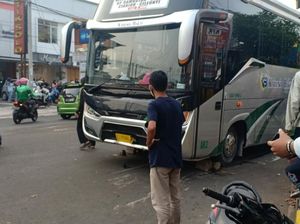 Bus Tabrak 4 Motor di Cianjur, 1 Orang Tewas