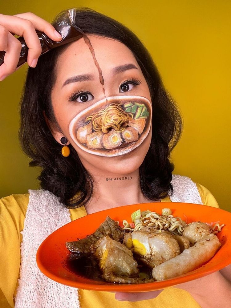 Face painting bergambar kuliner Indonesia