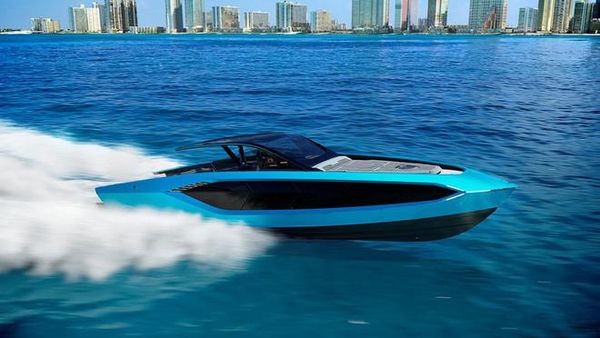 Ketika Lamborghini Bikin Speed Boat Berkecepatan Tinggi