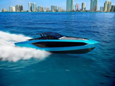 Ketika Lamborghini Bikin Speed Boat Berkecepatan Tinggi