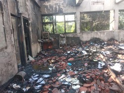 Kesaksian Siswa Lihat Detik-detik Kebakaran di SMAN 100 Jakarta