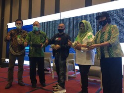 KLHK Ciptakan Disinfektan Corona dari Bahan Organik