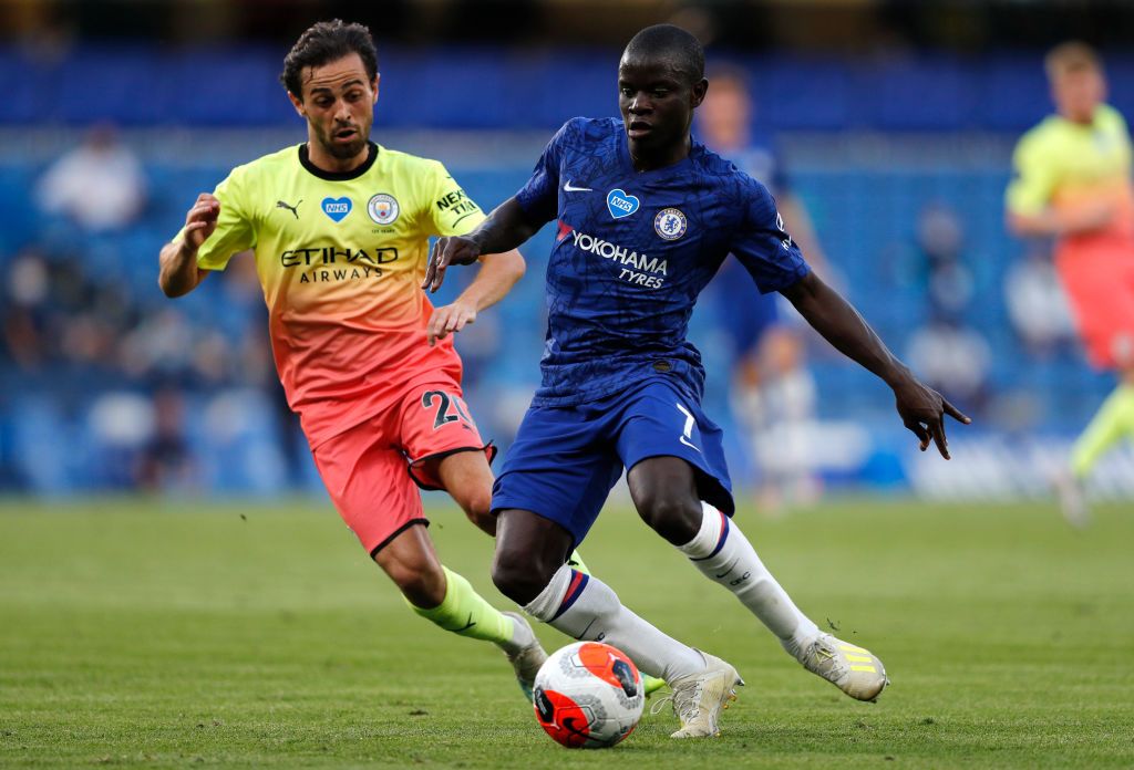 BIRMINGHAM, ENGLAND - JUNE 21: N'Golo Kante of Chelsea warms up ahead of the Premier League match between Aston Villa and Chelsea FC at Villa Park on June 21, 2020 in Birmingham, England. Football Stadiums around Europe remain empty due to the Coronavirus Pandemic as Government social distancing laws prohibit fans inside venues resulting in all fixtures being played behind closed doors. (Photo by Molly Darlington/Pool via Getty Images)