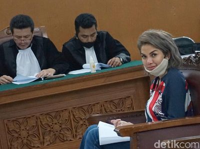Judul Pembelaan Nikita Mirzani, Rekayasa Hukum Berbalut Cinta