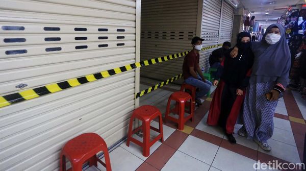 Pasar Tanah Abang Blok B Sudah Ditutup Sebagian