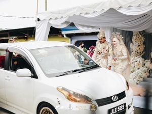 Nyata Terjadi, 10 Foto Pernikahan Drive Thru di Era New Normal Nyata Terjadi, 10 Foto Pernikahan Drive Thru di Era New Normal