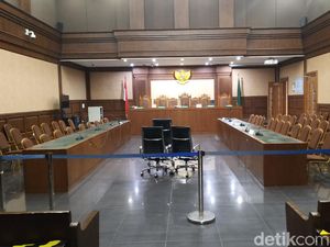 Satu Terdakwa Kasus Jiwasraya Reaktif COVID-19, Sidang Langsung Ditunda Satu Terdakwa Kasus Jiwasraya Reaktif COVID-19, Sidang Langsung Ditunda
