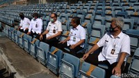 Yana mengungkapkan, bila Stadion GBLA kembali digunakan untuk latihan Persib Bandung, pihaknya meminta agar orang yang tidak berkepentingan tidak masuk ke dalam stadion. Selain itu, pintu masuk hanya digunakan satu yang bertujuan agar orang yang masuk stadion dipastikan kesehatannya.