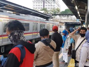 PT KCI Imbau Pengguna KRL Manfaatkan Hari Minggu untuk Kembali ke Jakarta PT KCI Imbau Pengguna KRL Manfaatkan Hari Minggu untuk Kembali ke Jakarta