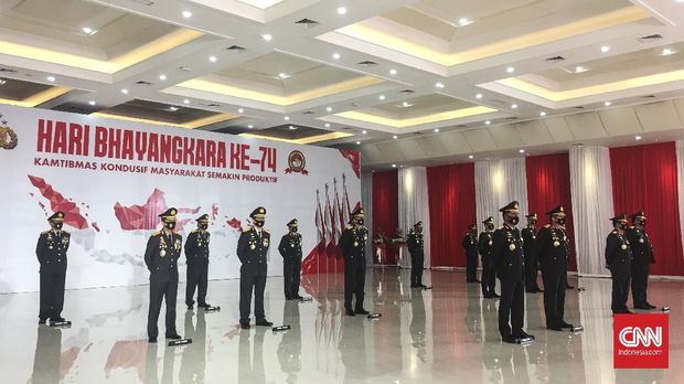 Bhayangkara's 74th birthday ceremony was held virtually from the State Palace and broadcast in the Criminal Investigation Unit of the National Police, as well as in the Polda and Polres ranks, on Wednesday (January 7).