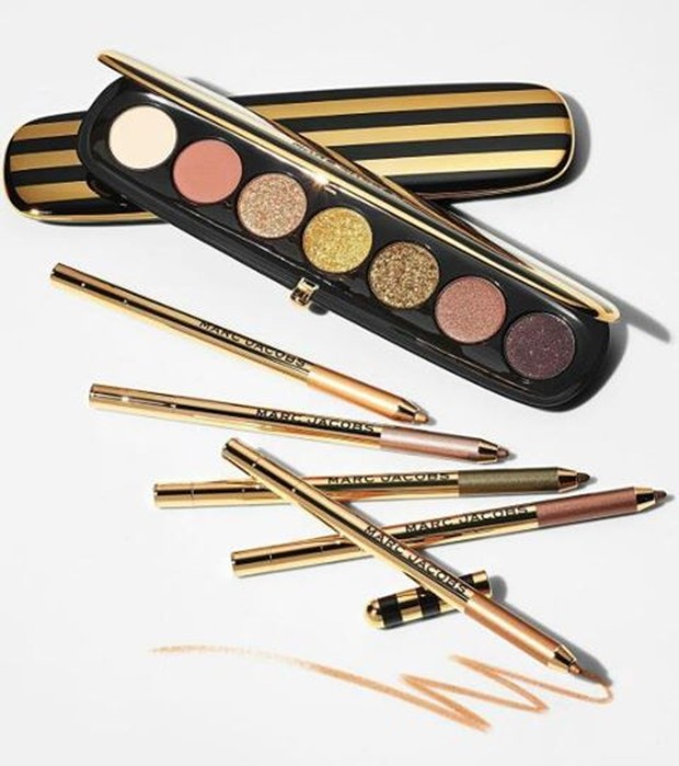Marc Jacobs Eyeshadow/Instagram.com/marcjacobsbeauty Mempunyai tujuh warna namun warna gold yang mewah menjadi fokus utama.