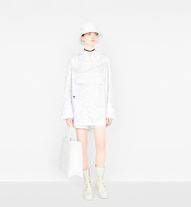 Busana mewah yang dikenakan Jisoo Blackpink dalam 'How You Like That'