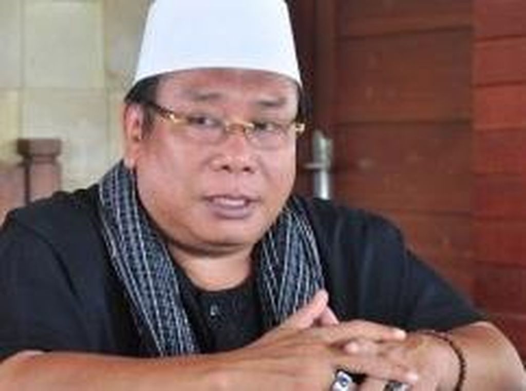 Ramai Bupati Lombok Tengah Cadarisasi Pegawai, Begini Lho Penjelasannya Ramai Bupati Lombok Tengah Cadarisasi Pegawai, Begini Lho Penjelasannya