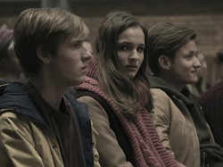 Alhamdulillah! Akhirnya Selesai Nonton Serial Dark di Netflix