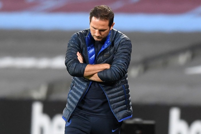LONDON, ENGLAND - JULY 01: Frank Lampard, Manager of Chelsea reacts following the Premier League match between West Ham United and Chelsea FC at London Stadium on July 01, 2020 in London, England. Football Stadiums around Europe remain empty due to the Coronavirus Pandemic as Government social distancing laws prohibit fans inside venues resulting in all fixtures being played behind closed doors. (Photo by Michael Regan/Getty Images)