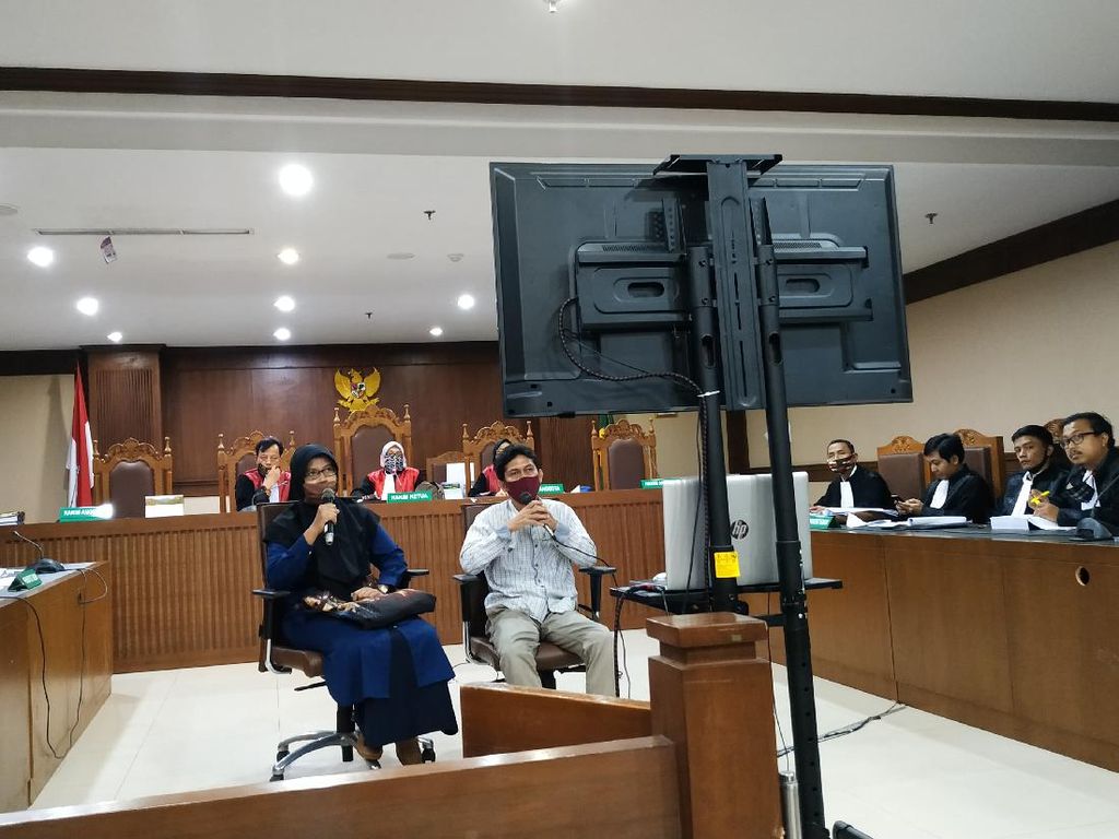 Wahyu Setiawan Pernah Pinjam Rekening Istri Sepupu untuk Transfer Rp 500 Juta Wahyu Setiawan Pernah Pinjam Rekening Istri Sepupu untuk Transfer Rp 500 Juta