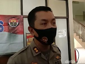 Bungkusan Kain Kafan Berisi Mantra dan Foto Cewek di Kudus Masih Misteri Bungkusan Kain Kafan Berisi Mantra dan Foto Cewek di Kudus Masih Misteri