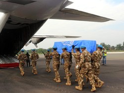 Jenazah Prajurit TNI yang Gugur di Kongo Tiba di Tanah Air Malam Ini