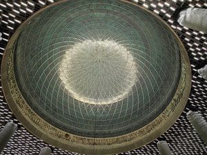 Melihat Lagi Teknologi Lampu Istiqlal yang Diviralkan Lampu Disko Melihat Lagi Teknologi Lampu Istiqlal yang Diviralkan Lampu Disko