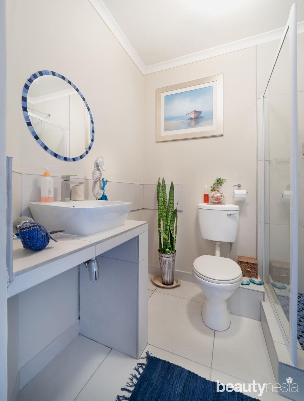 Mengejan Terlalu Keras di kamar mandi